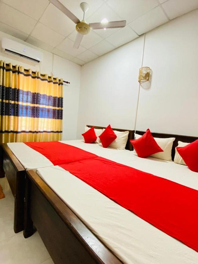 Meegahapokuna Resort 아누라다푸라 외부 사진
