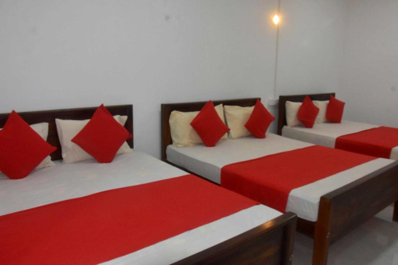 Meegahapokuna Resort 아누라다푸라 외부 사진