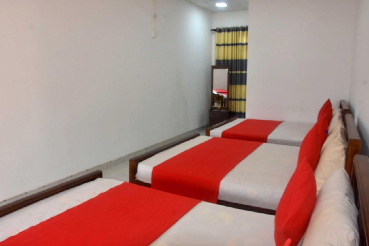 Meegahapokuna Resort 아누라다푸라 외부 사진