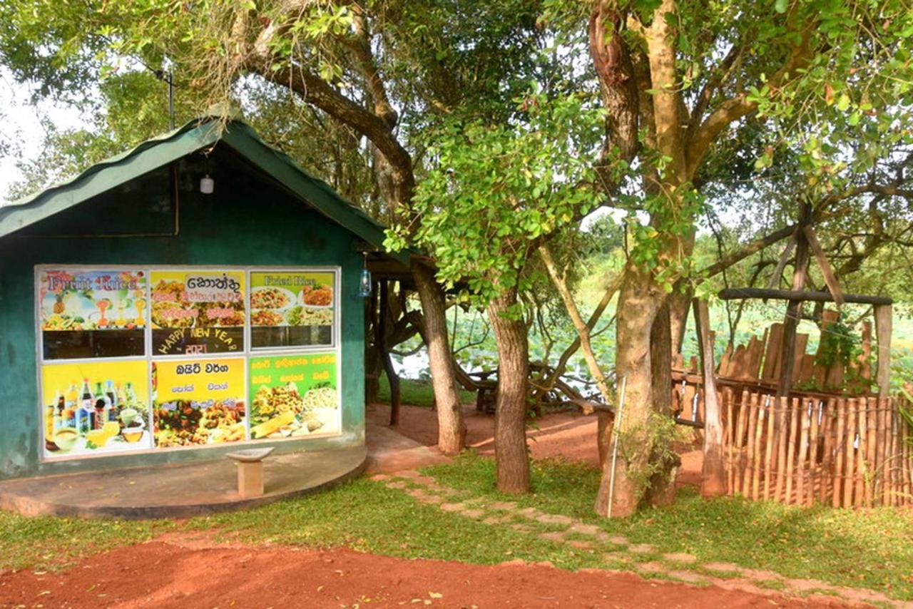Meegahapokuna Resort 아누라다푸라 외부 사진